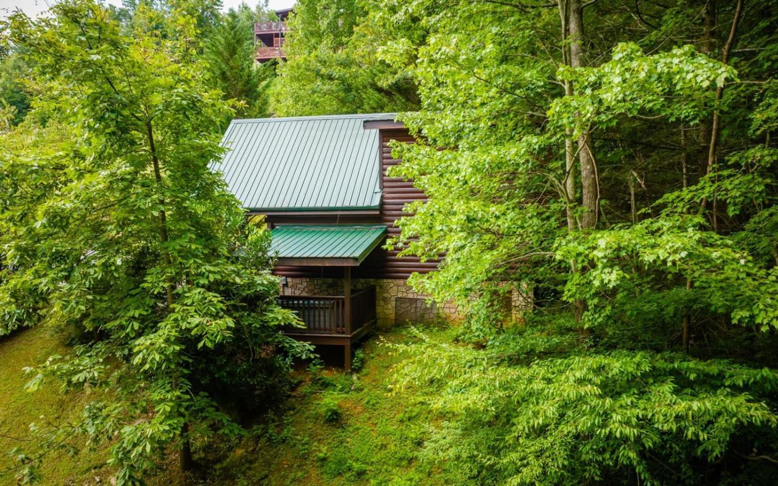 Hugs N Kisses Pool Table Hot Tub Pool Table Community Pool Close To Downtown Gatlinburg Εξωτερικό φωτογραφία